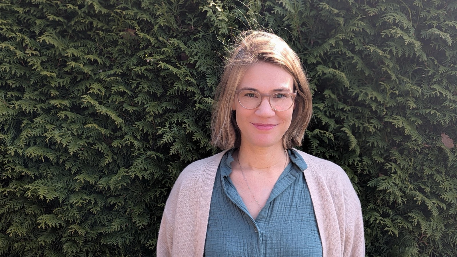 Kind beim Spielen - Erste Schritte in der Entwicklungsberatung